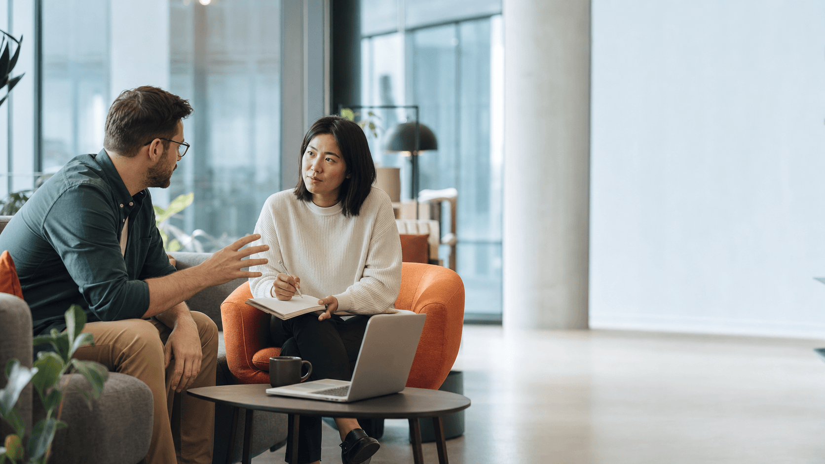 Einen Mentor finden, der wirklich passt – Dein Karriere-Booster Einen Mentor zu finden, der wirklich passt, ist einer der wirkungsvollsten Schritte für deine Karriere. Der richtige Mentor kennt deinen Zielweg, versteht deine Branche und gibt dir ehrliches Feedback, bevor du teure Umwege gehst. Ein gutes Mentoring-Gespräch macht aus allgemeiner Recherche einen konkreten nächsten Schritt. Viele [&hellip;]